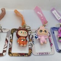 LLAVERO LABUBU CON PORTA SUBE C4309